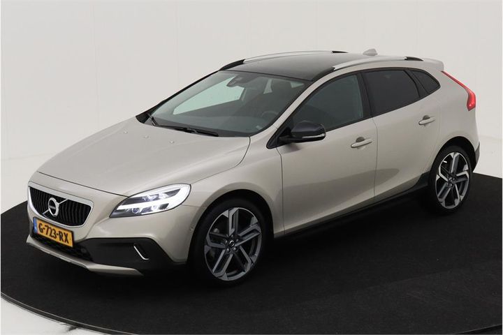 volvo v40 cross country 2019 yv1mz32v0k2184791