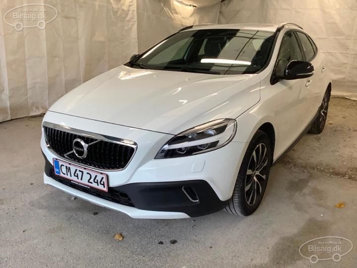 volvo v40 cross country 2019 yv1mz32v0k2184954