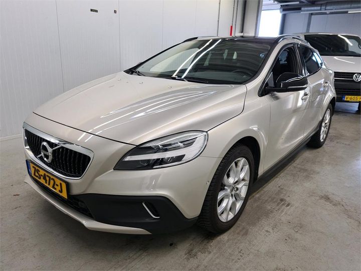 volvo v40 2019 yv1mz32v0k2185358