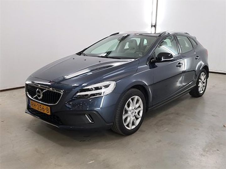 volvo v40 cross country 2017 yv1mz37l1j2149123