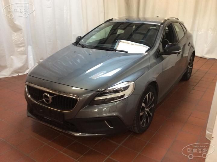 volvo v40 cross country 2019 yv1mz72v0k2187032