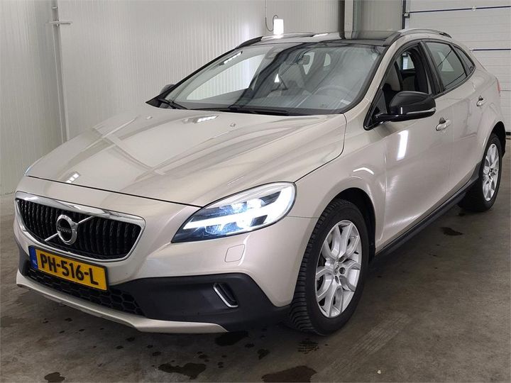 volvo v40 2017 yv1mz74l0j2140801