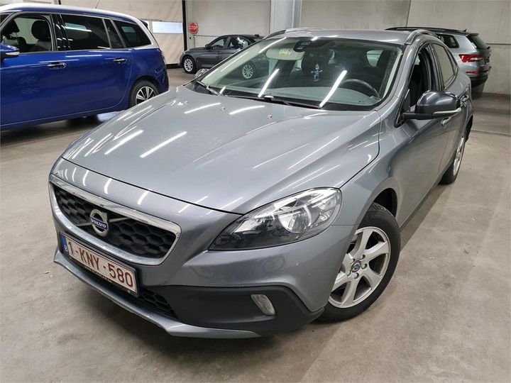 volvo v40 cross country 2015 yv1mz74l1g2092770