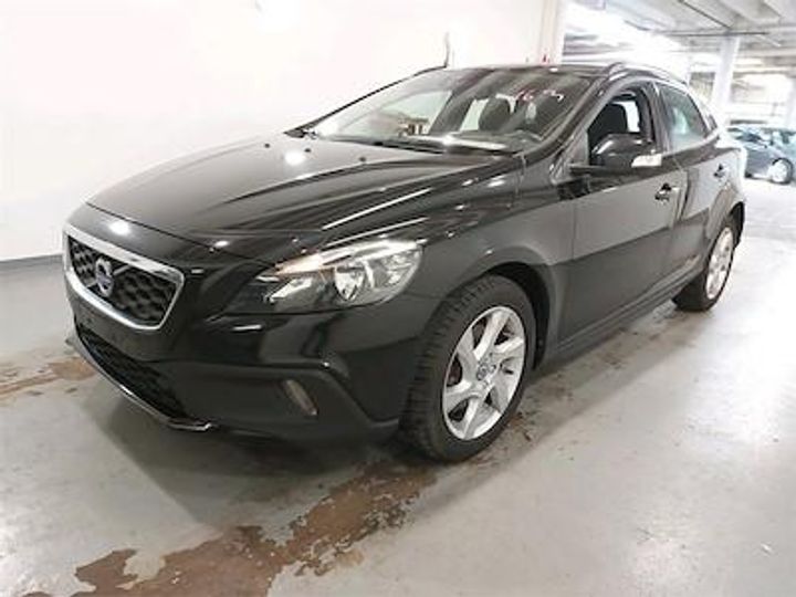 volvo v40 cross country diesel 2016 yv1mz74l1g2103727