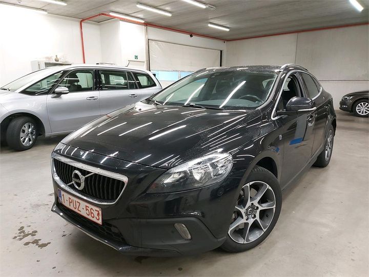 volvo v40 cross country 2016 yv1mz74l1h2122531