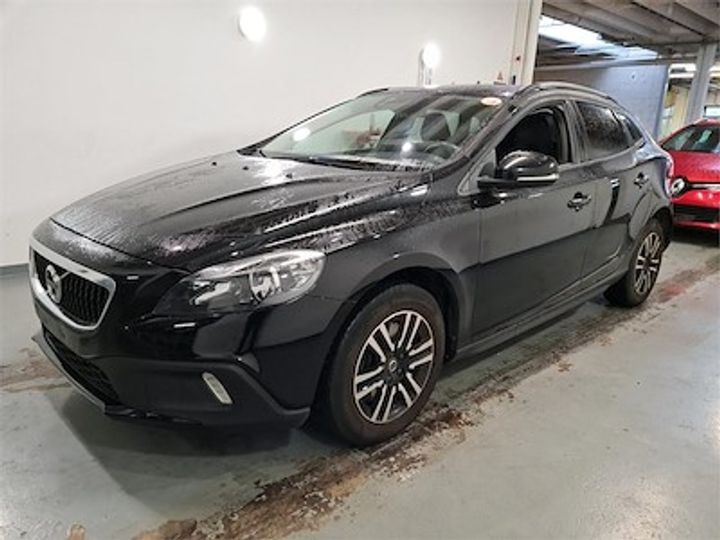 volvo v40 cross country diesel - 2016 2016 yv1mz74l1h2123292