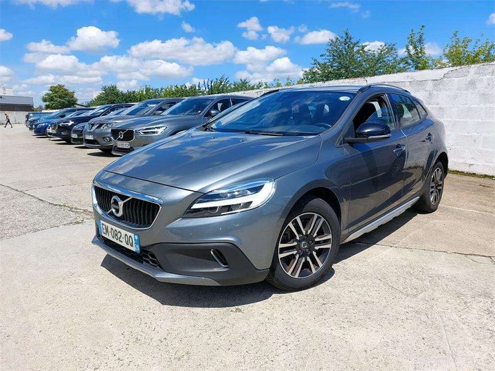 volvo v40 cross country 2017 yv1mz74l1j2139011