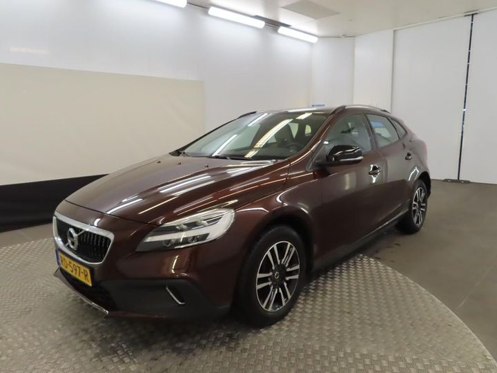 volvo v40 cross country 2017 yv1mz74l1j2146640