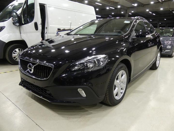 volvo v40 cross count 2017 yv1mz74l1j2147075