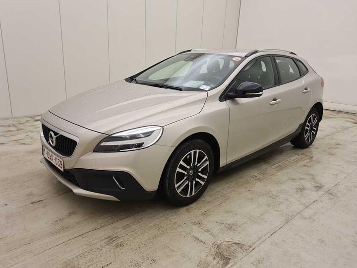 volvo v40 2018 yv1mz74l1j2156539