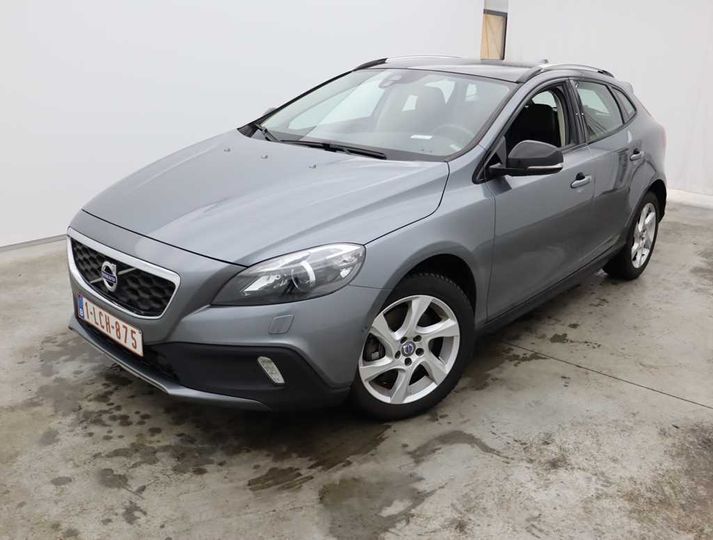 volvo v40 cross country 2015 yv1mz79l1g2094636