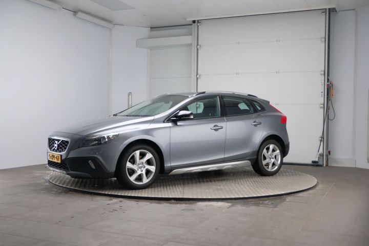 volvo v40 cross country 2015 yv1mz8451f2075165