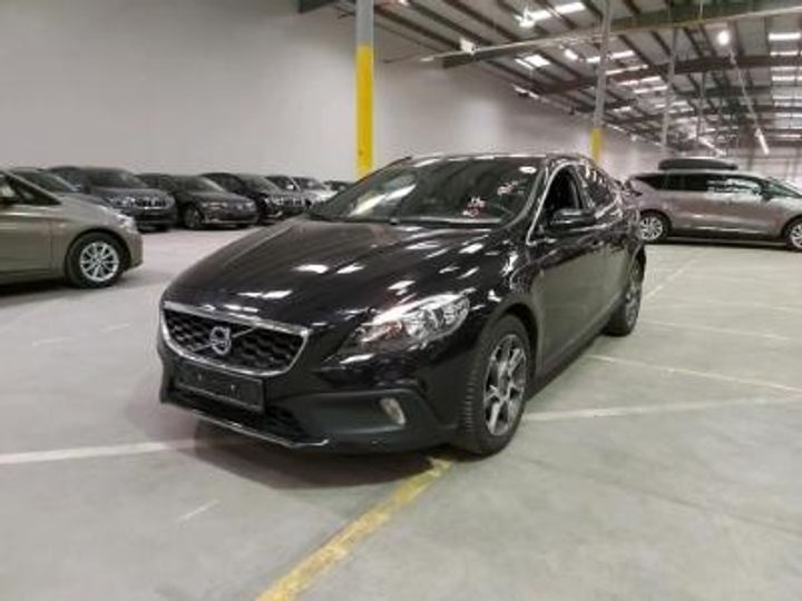 volvo v40 cross country diesel 2014 yv1mz845bf2060932