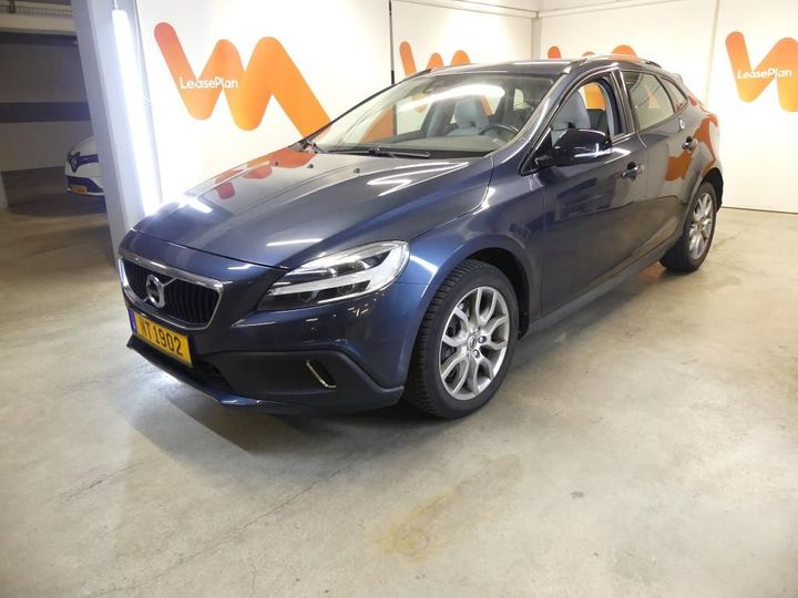 volvo v40 cross count 2016 yv1mza8l1h2117495