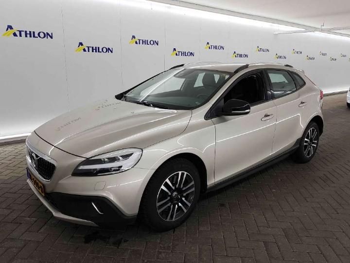 volvo v40 cross country 2017 yv1mza8l1h2130562