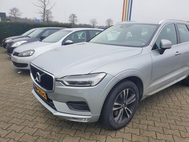 volvo xc60 2018 yv1uz108cj1029911