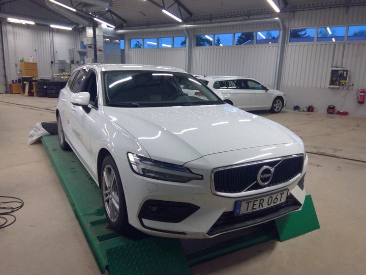 volvo v60 2019 yv1zwarvcl2353925