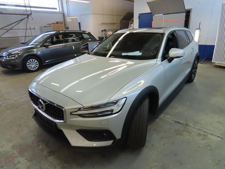 volvo v60 cross country 2019 yv1zza8tck1003428