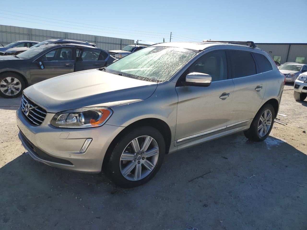 volvo xc60 2017 yv440mduxh2037852