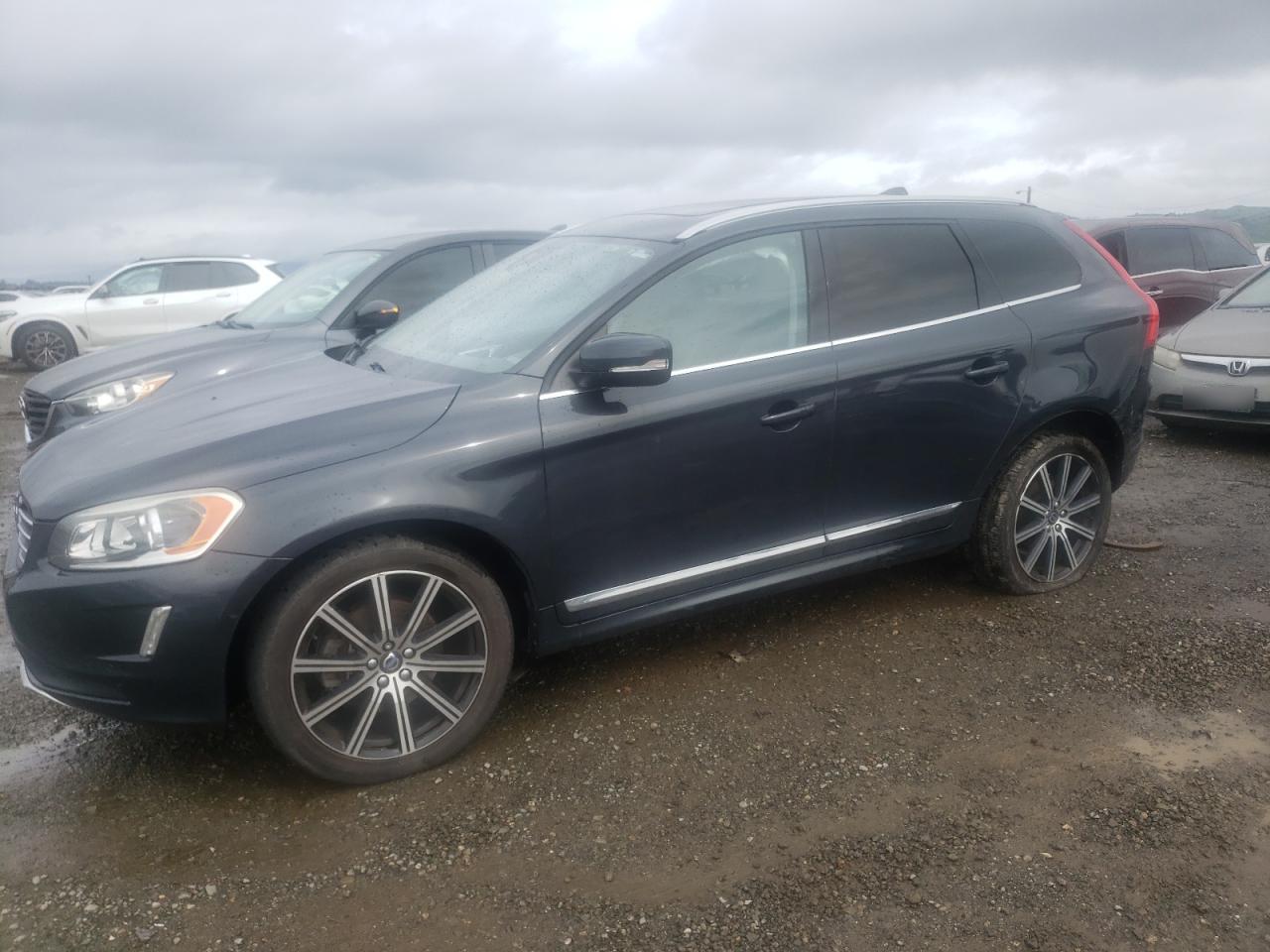 volvo xc60 2015 yv4612rkxf2710475