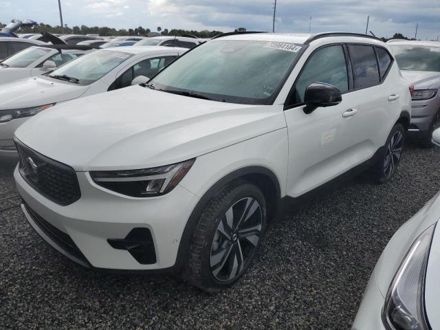 volvo xc40 plus 2025 yv4l12uc8s2452650