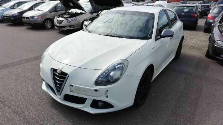 alfa romeo giulietta hatchback 2015 zar94000007377607