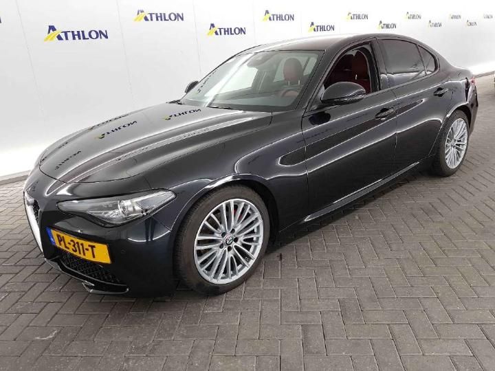 alfa romeo giulia sedan 2017 zareaecn7h7559240