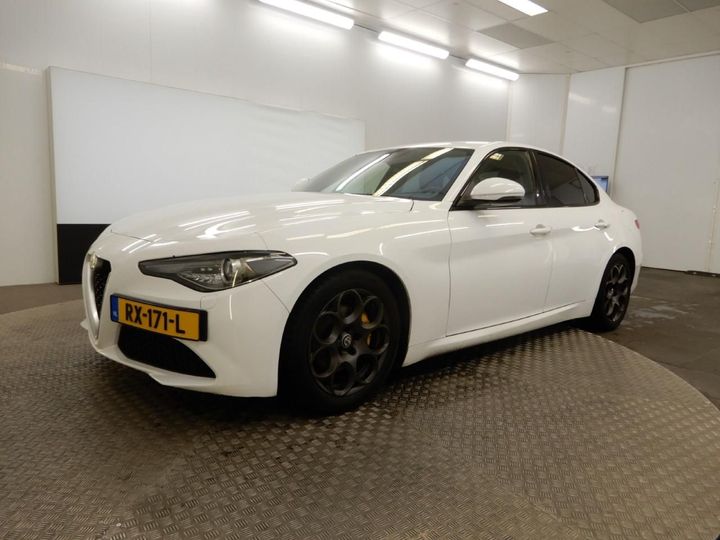 alfa romeo giulia 2018 zareaecu2j7580820