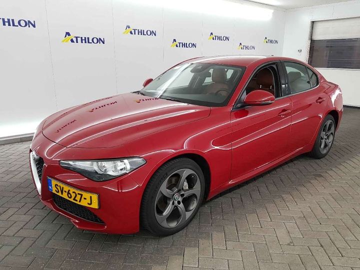 alfa romeo giulia sedan 2018 zareaecu2j7590778