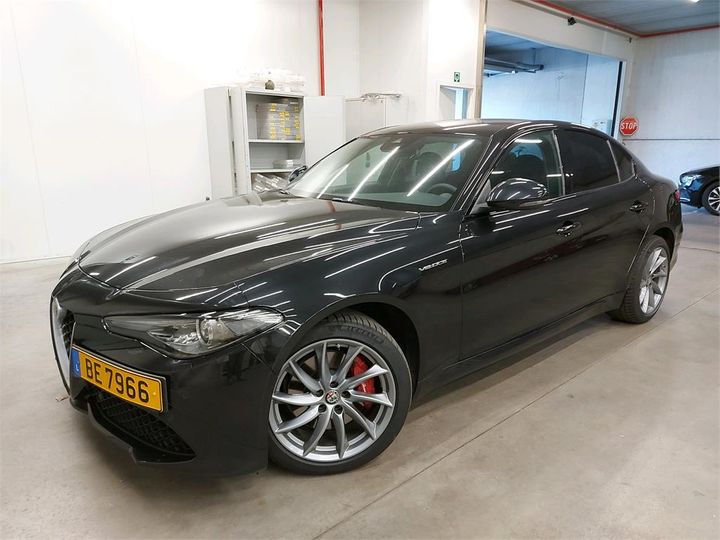 alfa-romeo giulia 2018 zareafdx8k7603999