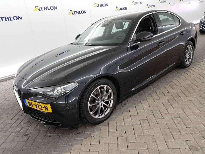 alfa romeo giulia sedan 2017 zargaedu007511649