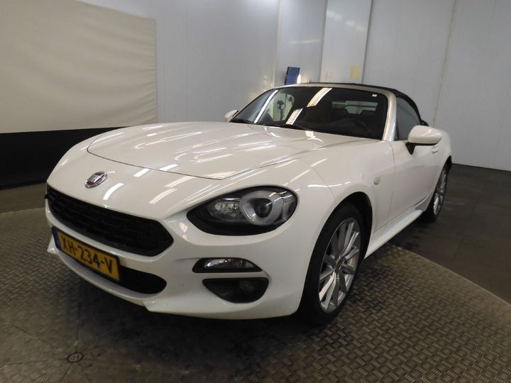 fiat 124 spider 2019 zfanf6e4600120490