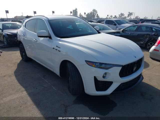 maserati levante 2023 zn661yum6px411566